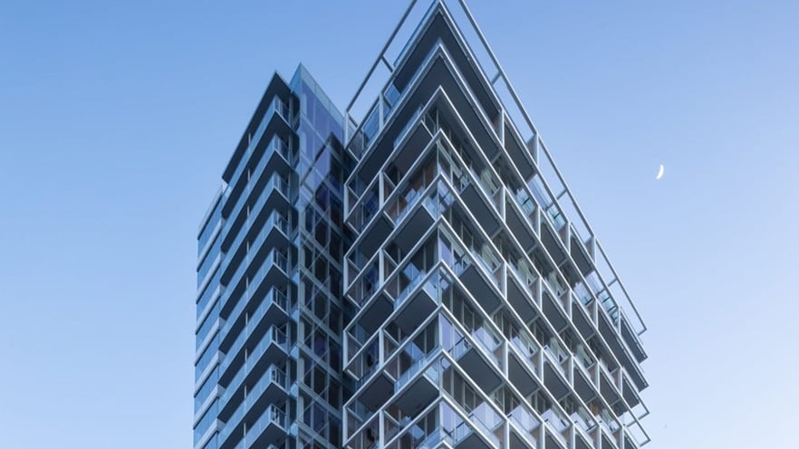 Perspective of the top floors and the balconies