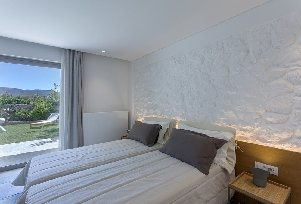 Bedroom with minimal decoration