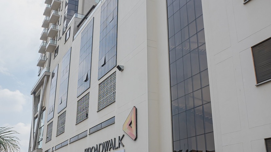broadwalk-mall-parking