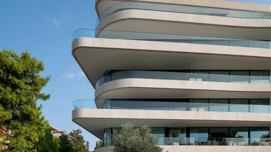 The balconies give the impression of waves, by having different sizes and many curves