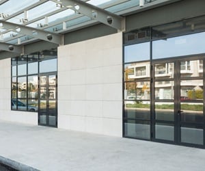 Uși și Ferestre batante cu Barieră Termică SMARTIA M11000