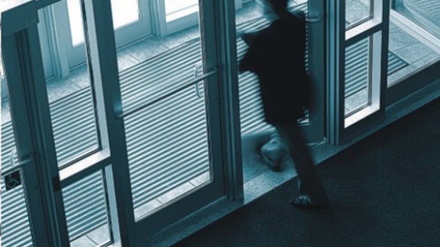 Θωρακισμενη πορτα για είσοδο επαγγελματικού χώρου SMARTIA M15000 BR