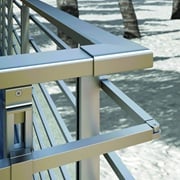 καγκελα inox μοντέρνα με οριζόντιες μπάρες αλουμινιου και επίπεδη κουπαστή COMFORT M8100