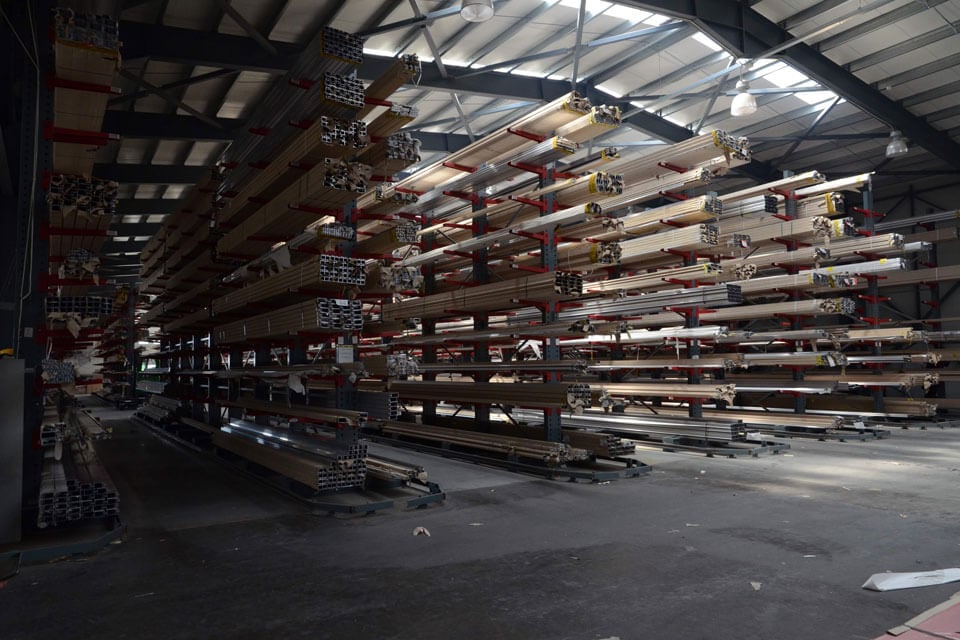 Warehouse Distribution warehouse shelves with aluminium profiles