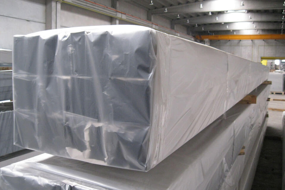 Plastic-Wrap-material