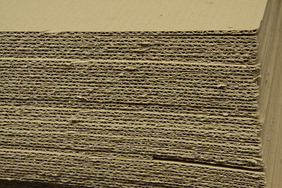 xartoni-gia-xartopaletes-material